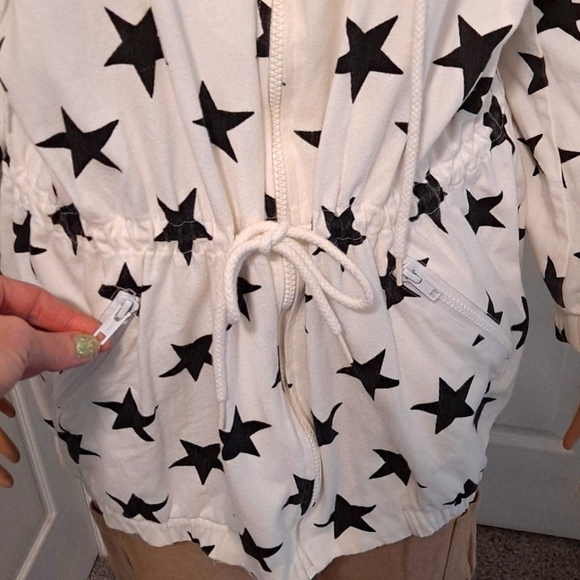 Black and White Star Jacket by Karen Kane with Front Zip and Front Pockets - Picture 4 of 9
